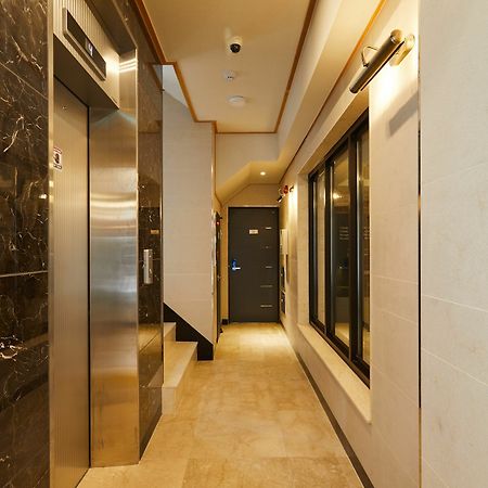 Red Stone Guesthouse Seoul Ngoại thất bức ảnh