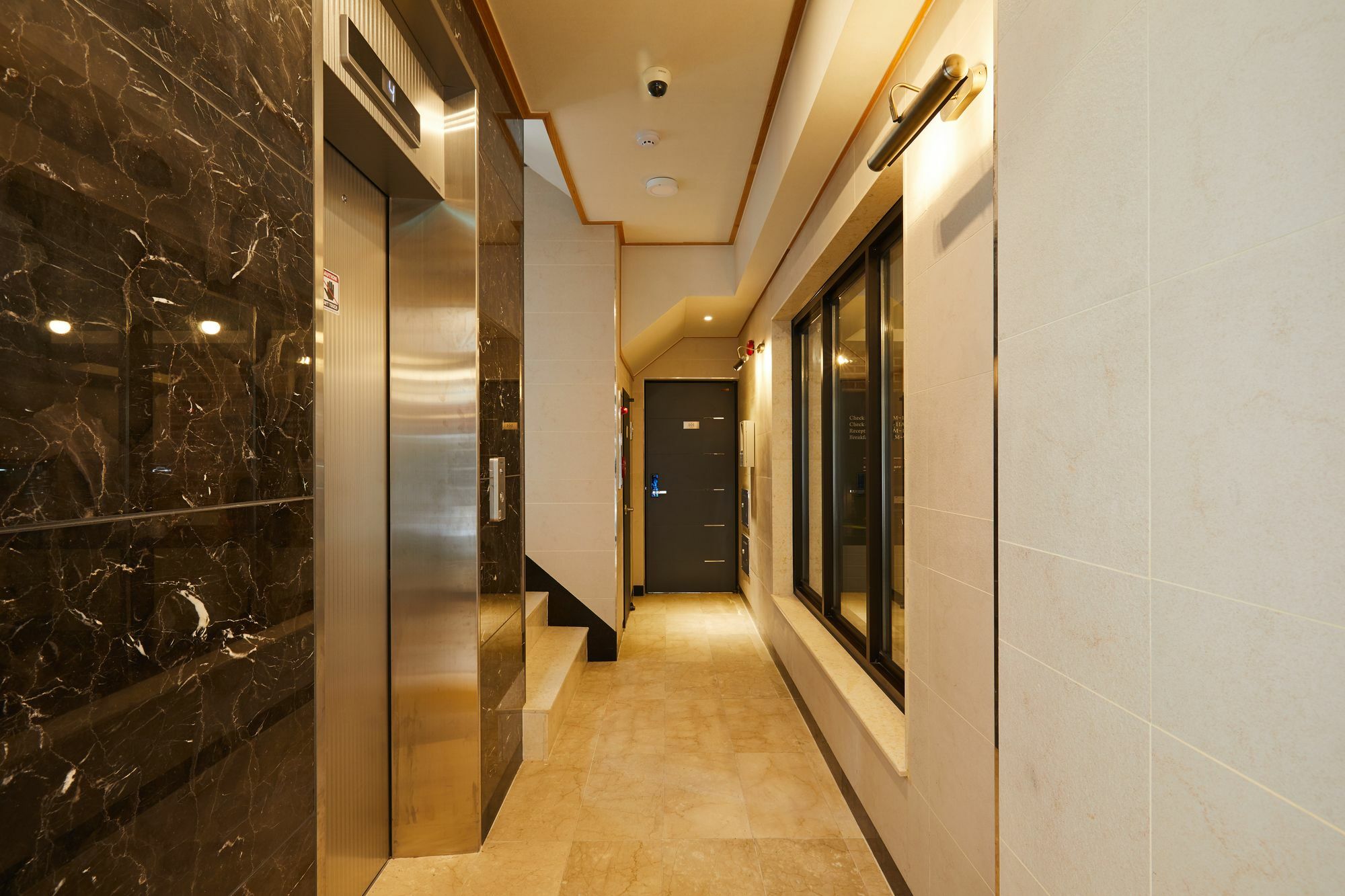 Red Stone Guesthouse Seoul Ngoại thất bức ảnh